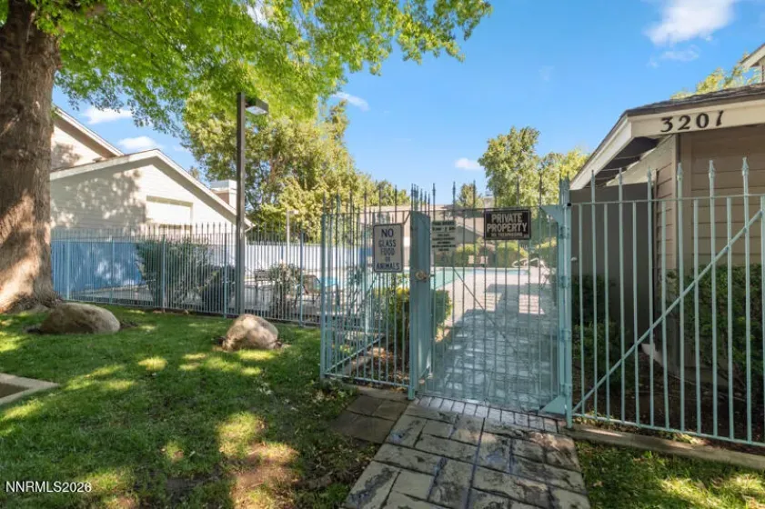 3199 Oakshire, Reno, Nevada 89509, 2 Bedrooms Bedrooms, ,2 BathroomsBathrooms,Residential,Residential,Oakshire,0,260008807