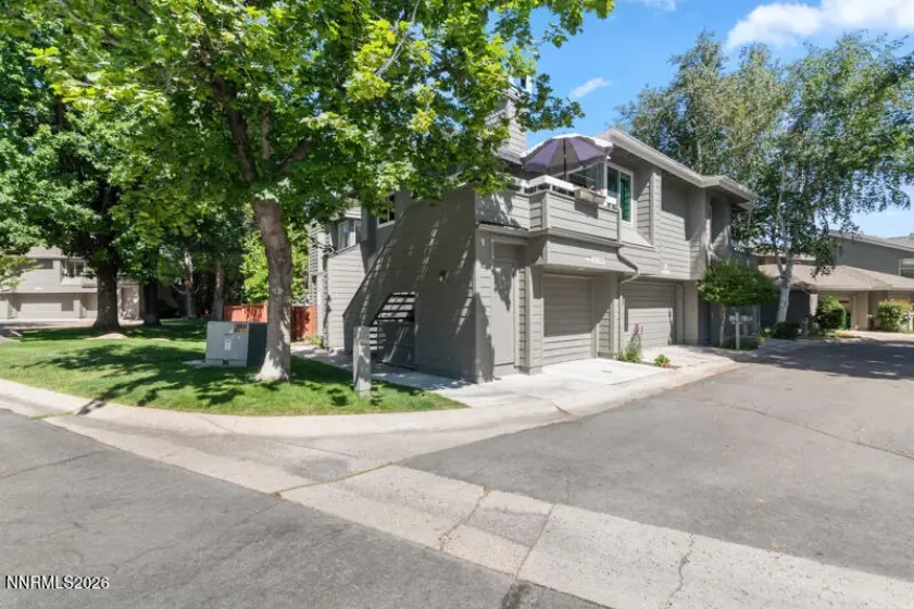 3199 Oakshire, Reno, Nevada 89509, 2 Bedrooms Bedrooms, ,2 BathroomsBathrooms,Residential,Residential,Oakshire,0,260008807