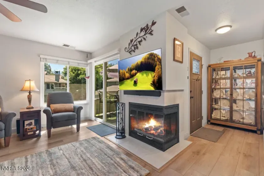 3199 Oakshire, Reno, Nevada 89509, 2 Bedrooms Bedrooms, ,2 BathroomsBathrooms,Residential,Residential,Oakshire,0,260008807