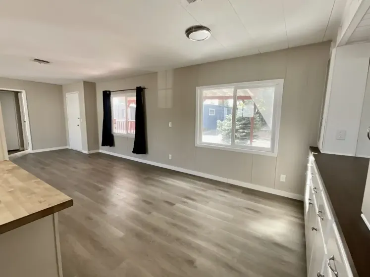 127 Aurora Avenue, Reno, Nevada 89506, 2 Bedrooms Bedrooms, 12 Rooms Rooms,2 BathroomsBathrooms,Manufactured,Residential,Aurora,0,260008817