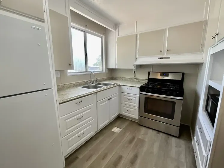 127 Aurora Avenue, Reno, Nevada 89506, 2 Bedrooms Bedrooms, 12 Rooms Rooms,2 BathroomsBathrooms,Manufactured,Residential,Aurora,0,260008817