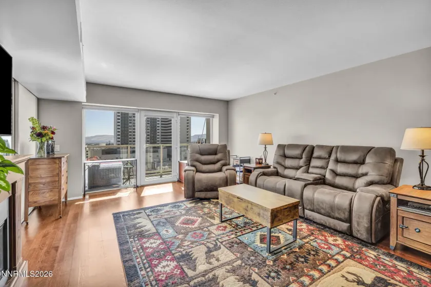 255 Sierra, Reno, Nevada 89501, 1 Bedroom Bedrooms, ,1 BathroomBathrooms,Residential,Residential,Sierra,0,260008819
