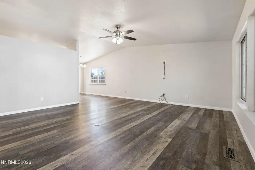 542 Yellow Jacket, Dayton, Nevada 89403, 3 Bedrooms Bedrooms, ,2 BathroomsBathrooms,Residential,Residential,Yellow Jacket,0,260008820