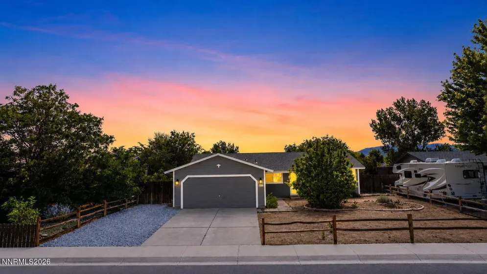542 Yellow Jacket, Dayton, Nevada 89403, 3 Bedrooms Bedrooms, ,2 BathroomsBathrooms,Residential,Residential,Yellow Jacket,0,260008820
