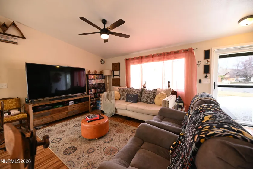 403 Bramble, Fernley, Nevada 89408, 3 Bedrooms Bedrooms, ,2 BathroomsBathrooms,Residential,Residential,Bramble,0,260008821