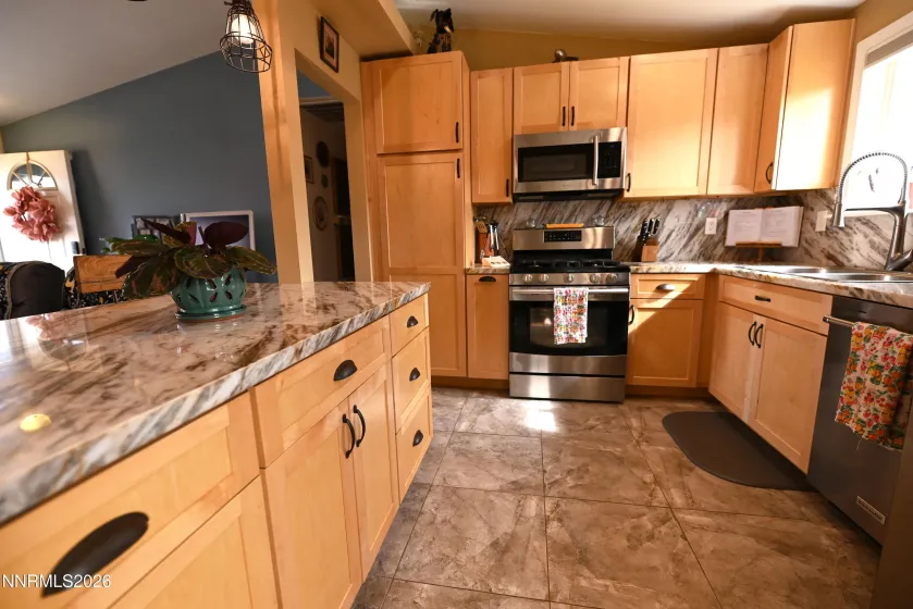403 Bramble, Fernley, Nevada 89408, 3 Bedrooms Bedrooms, ,2 BathroomsBathrooms,Residential,Residential,Bramble,0,260008821