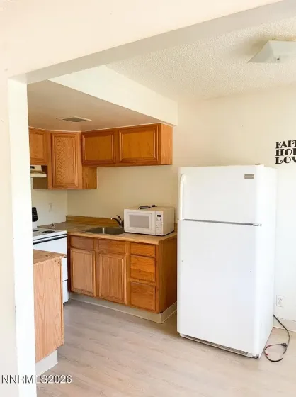 190 Locust, Reno, Nevada 89502, ,Residential Income,Residential,Locust,0,260008823