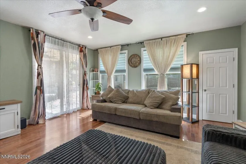 7931 Zinfandel, Reno, Nevada 89506, 4 Bedrooms Bedrooms, ,2 BathroomsBathrooms,Residential,Residential,Zinfandel,0,260008822