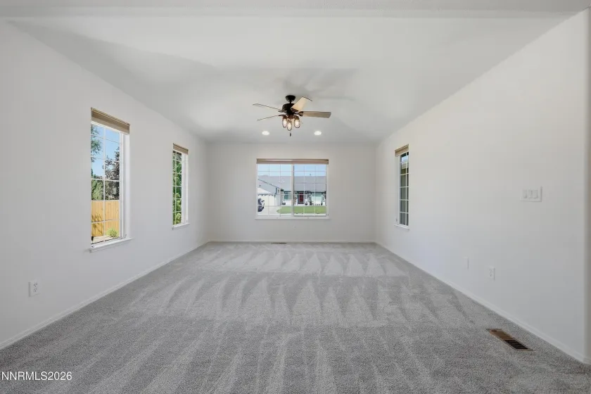 2328 Soar, Sparks, Nevada 89441, 4 Bedrooms Bedrooms, ,2 BathroomsBathrooms,Residential,Residential,Soar,0,260008824