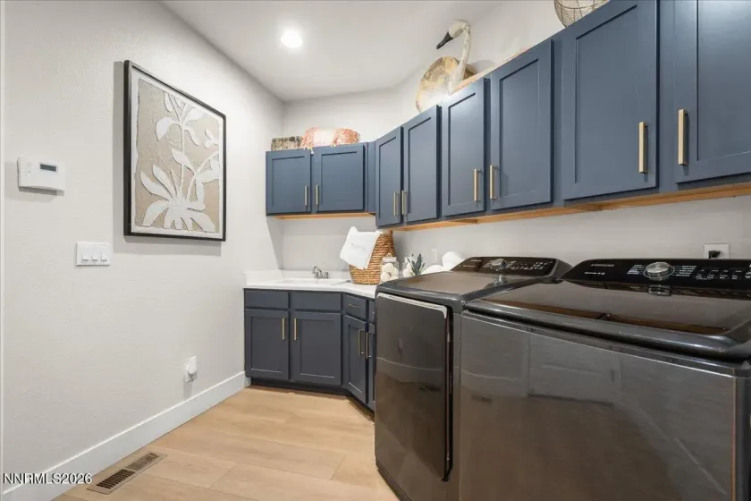 4367 Dundee, Reno, Nevada 89519, 4 Bedrooms Bedrooms, ,3 BathroomsBathrooms,Residential,Residential,Dundee,0,260008828