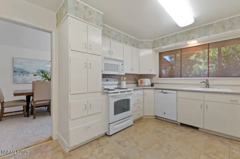 2370 Skyline, Reno, Nevada 89509, 6 Bedrooms Bedrooms, ,3 BathroomsBathrooms,Residential,Residential,Skyline,0,260008838