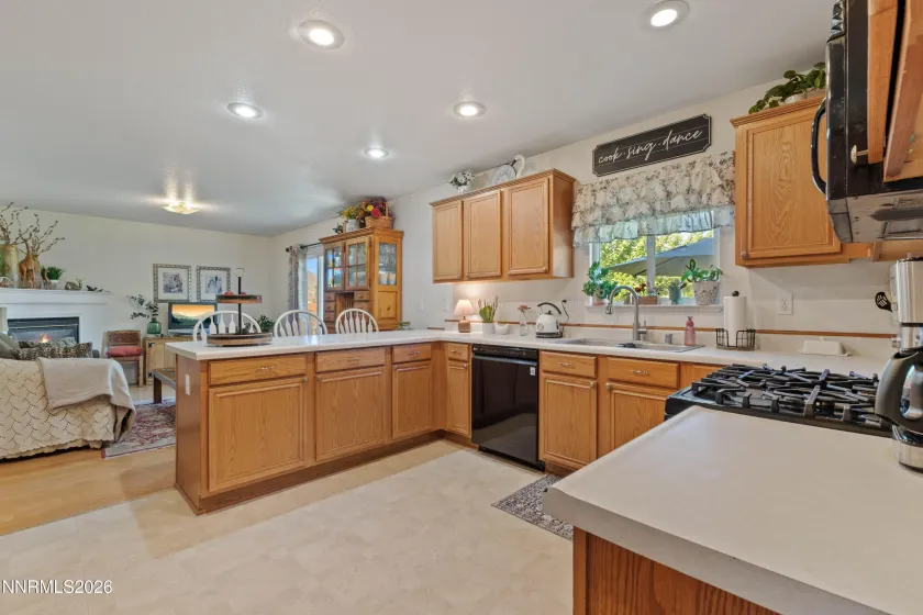 17620 Yearling, Reno, Nevada 89508, 4 Bedrooms Bedrooms, ,3 BathroomsBathrooms,Residential,Residential,Yearling,0,260008841
