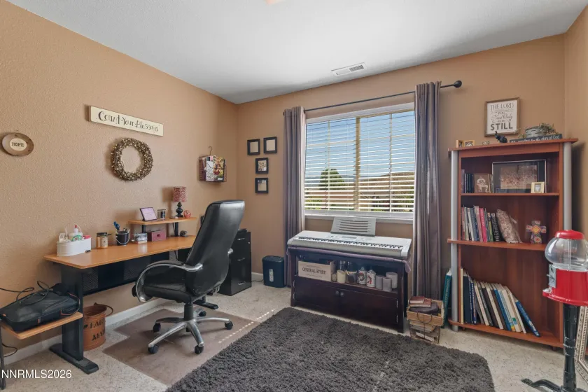 17620 Yearling, Reno, Nevada 89508, 4 Bedrooms Bedrooms, ,3 BathroomsBathrooms,Residential,Residential,Yearling,0,260008841