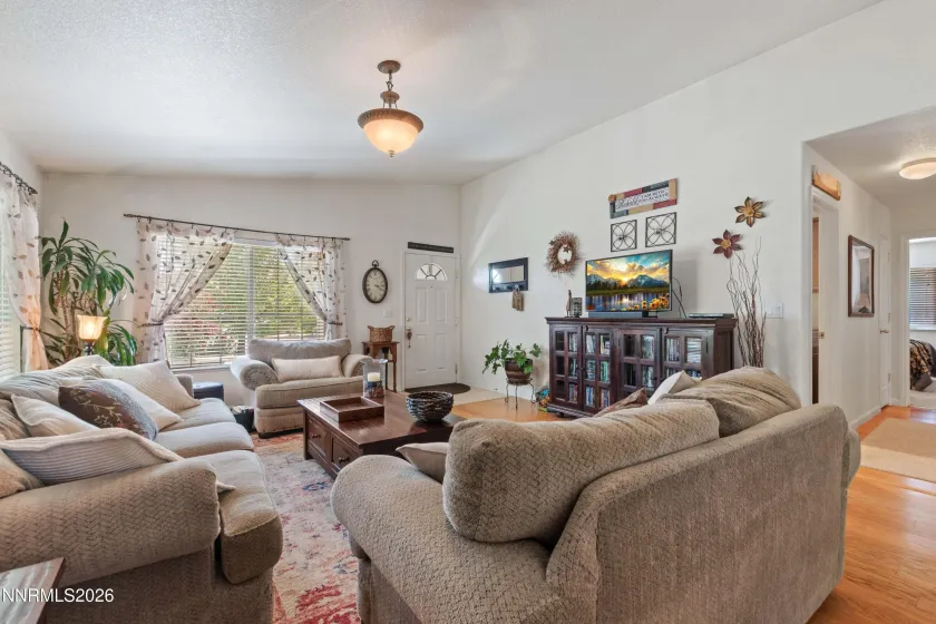 17620 Yearling, Reno, Nevada 89508, 4 Bedrooms Bedrooms, ,3 BathroomsBathrooms,Residential,Residential,Yearling,0,260008841