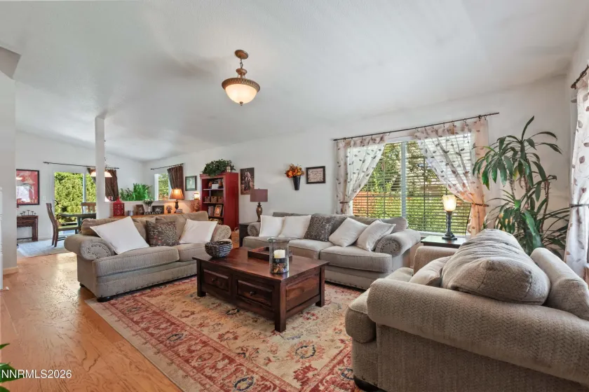 17620 Yearling, Reno, Nevada 89508, 4 Bedrooms Bedrooms, ,3 BathroomsBathrooms,Residential,Residential,Yearling,0,260008841