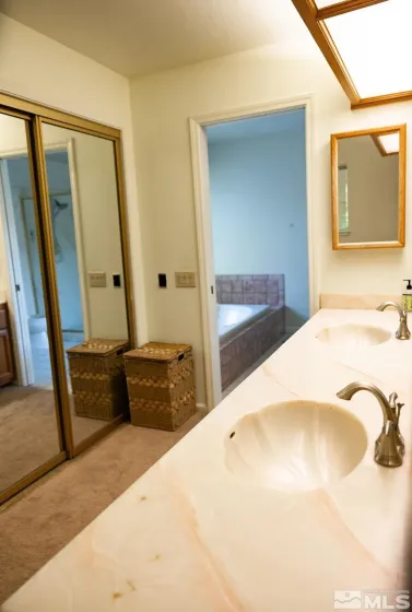 2285 Hedgewood, Reno, Nevada 89509, 3 Bedrooms Bedrooms, ,3 BathroomsBathrooms,Residential,Residential,Hedgewood,0,260008846