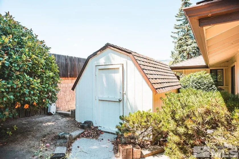 2285 Hedgewood, Reno, Nevada 89509, 3 Bedrooms Bedrooms, ,3 BathroomsBathrooms,Residential,Residential,Hedgewood,0,260008846
