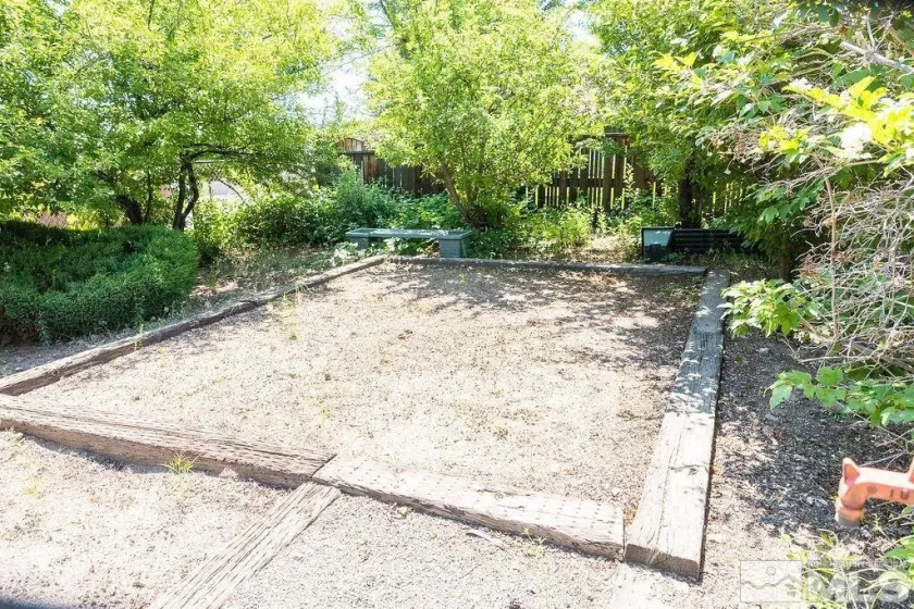 2285 Hedgewood, Reno, Nevada 89509, 3 Bedrooms Bedrooms, ,3 BathroomsBathrooms,Residential,Residential,Hedgewood,0,260008846