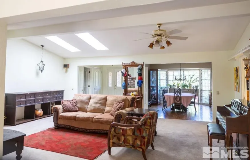 2285 Hedgewood, Reno, Nevada 89509, 3 Bedrooms Bedrooms, ,3 BathroomsBathrooms,Residential,Residential,Hedgewood,0,260008846