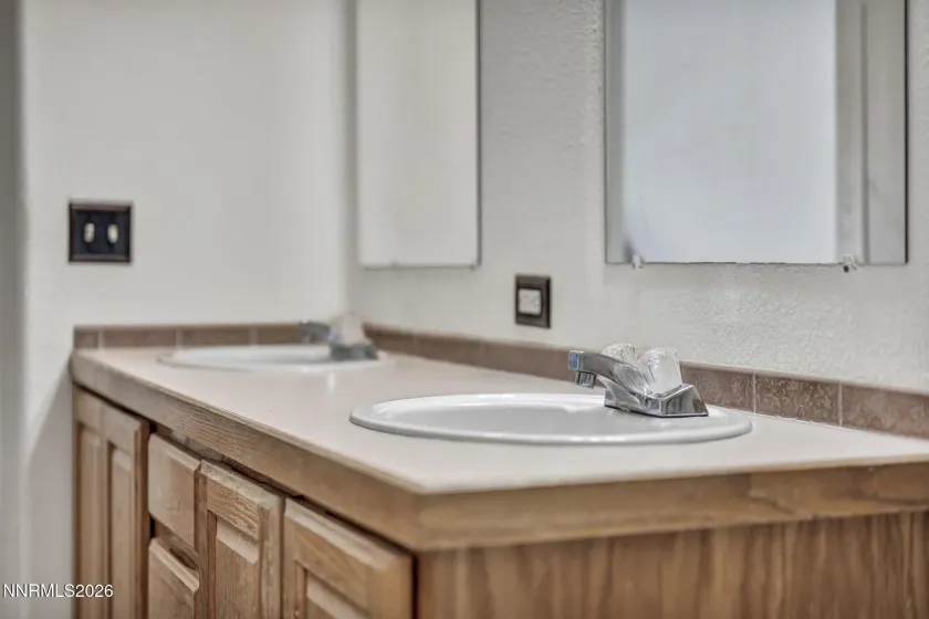 2210 Fox, Silver Springs, Nevada 89429, 3 Bedrooms Bedrooms, ,2 BathroomsBathrooms,Residential,Residential,Fox,0,260008851