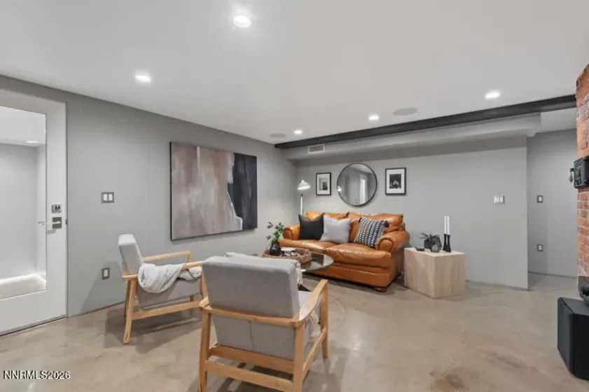 1347 Gordon, Reno, Nevada 89509, 3 Bedrooms Bedrooms, ,2 BathroomsBathrooms,Residential,Residential,Gordon,0,260008857