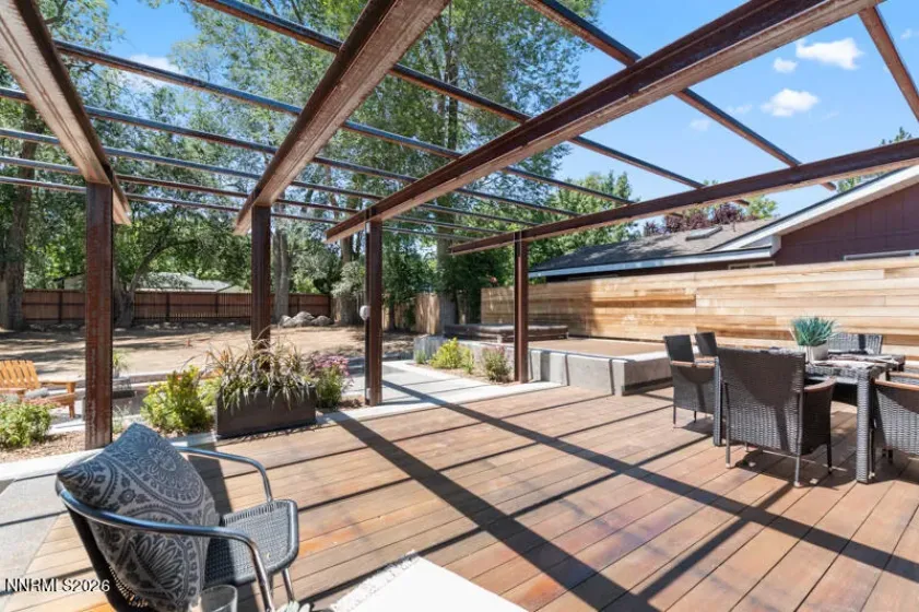1347 Gordon, Reno, Nevada 89509, 3 Bedrooms Bedrooms, ,2 BathroomsBathrooms,Residential,Residential,Gordon,0,260008857