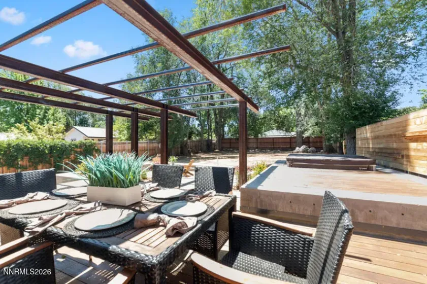 1347 Gordon, Reno, Nevada 89509, 3 Bedrooms Bedrooms, ,2 BathroomsBathrooms,Residential,Residential,Gordon,0,260008857
