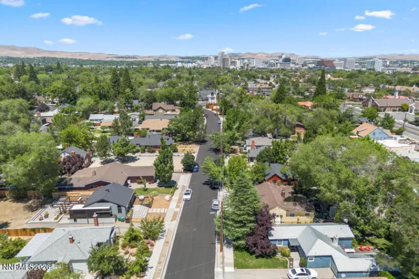 1347 Gordon, Reno, Nevada 89509, 3 Bedrooms Bedrooms, ,2 BathroomsBathrooms,Residential,Residential,Gordon,0,260008857