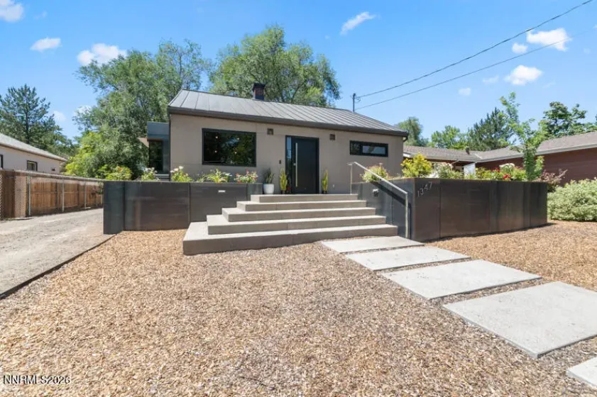 1347 Gordon, Reno, Nevada 89509, 3 Bedrooms Bedrooms, ,2 BathroomsBathrooms,Residential,Residential,Gordon,0,260008857