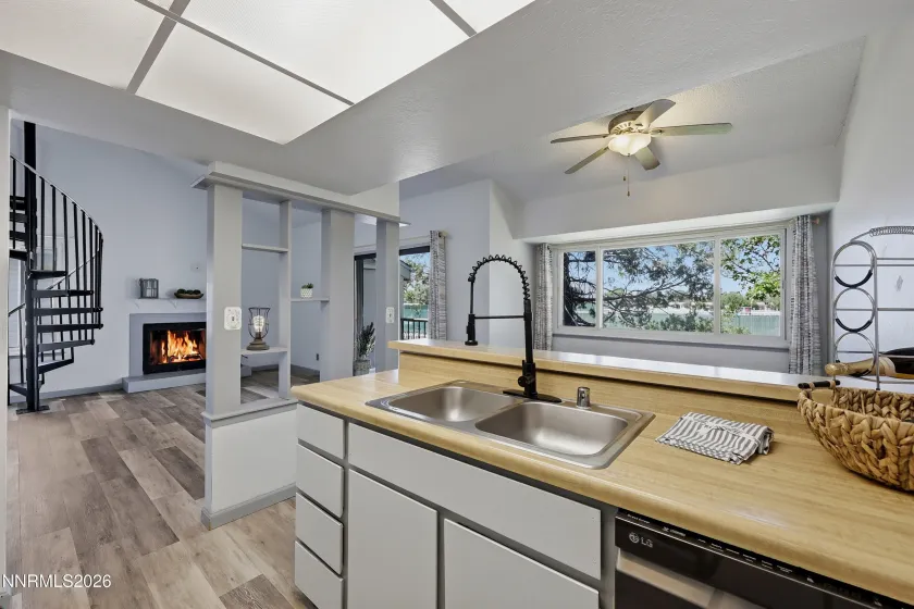 2362 Roundhouse, Sparks, Nevada 89431, 2 Bedrooms Bedrooms, ,1 BathroomBathrooms,Residential,Residential,Roundhouse,0,260008862