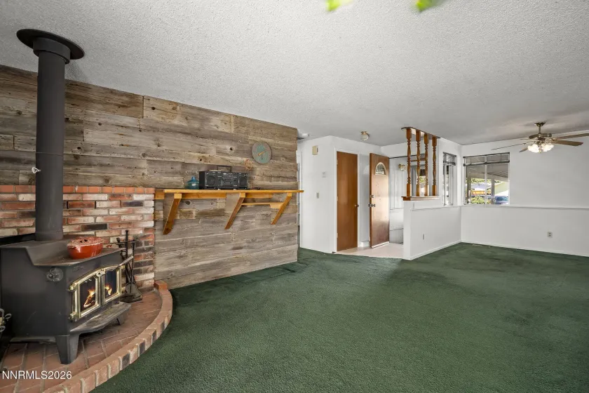 881 Amador, Carson City, Nevada 89705, 3 Bedrooms Bedrooms, ,2 BathroomsBathrooms,Residential,Residential,Amador,0,260008871