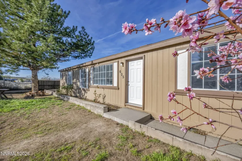 605 Wall Canyon, Sun Valley, Nevada 89433, 3 Bedrooms Bedrooms, ,2 BathroomsBathrooms,Residential,Residential,Wall Canyon,0,260008874