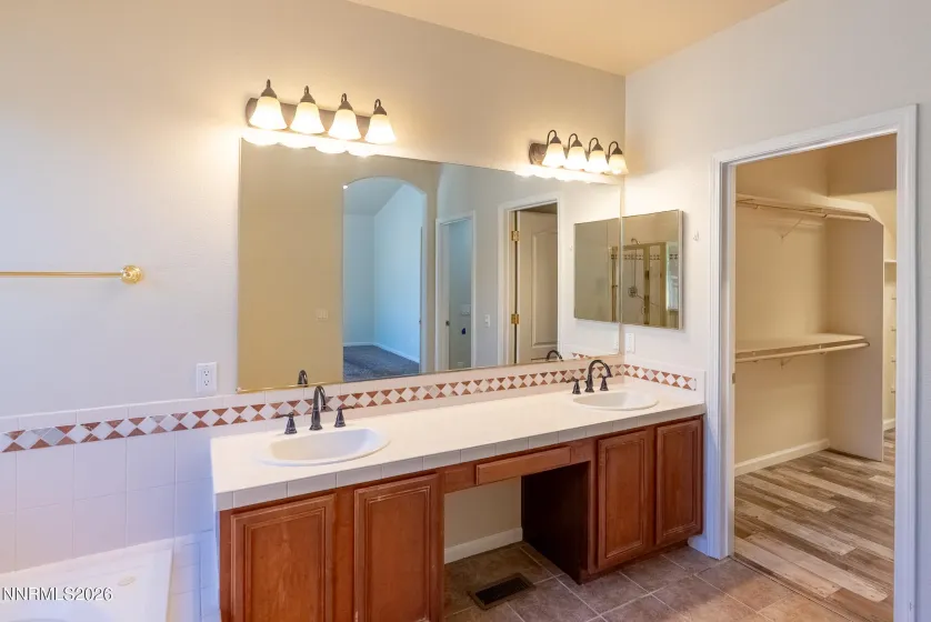 3241 Compase, Sparks, Nevada 89436, 4 Bedrooms Bedrooms, ,3 BathroomsBathrooms,Residential,Residential,Compase,0,260008877