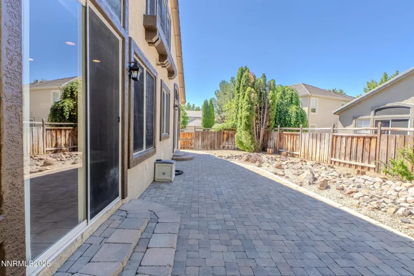 3241 Compase, Sparks, Nevada 89436, 4 Bedrooms Bedrooms, ,3 BathroomsBathrooms,Residential,Residential,Compase,0,260008877