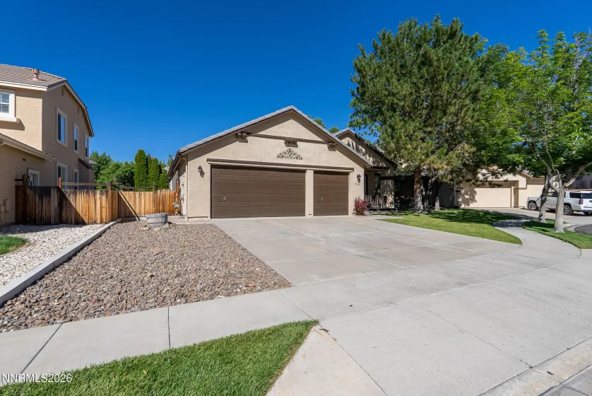 3241 Compase, Sparks, Nevada 89436, 4 Bedrooms Bedrooms, ,3 BathroomsBathrooms,Residential,Residential,Compase,0,260008877