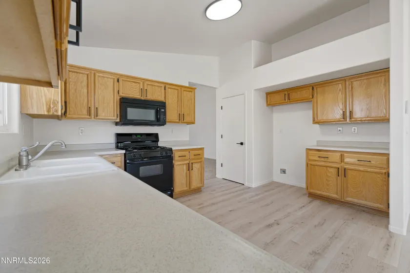 419 Sunshine, Fernley, Nevada 89408, 3 Bedrooms Bedrooms, ,3 BathroomsBathrooms,Residential,Residential,Sunshine,0,260008876