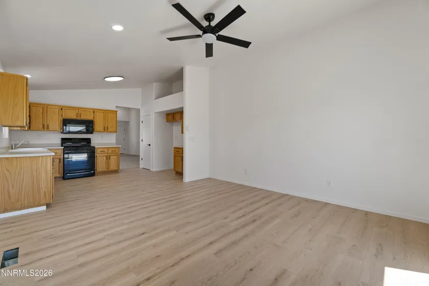 419 Sunshine, Fernley, Nevada 89408, 3 Bedrooms Bedrooms, ,3 BathroomsBathrooms,Residential,Residential,Sunshine,0,260008876