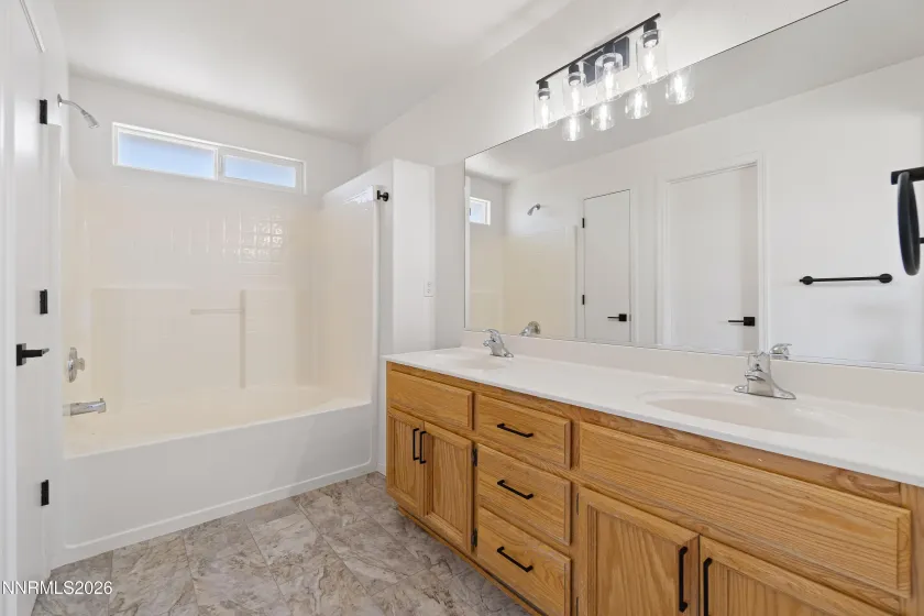 419 Sunshine, Fernley, Nevada 89408, 3 Bedrooms Bedrooms, ,3 BathroomsBathrooms,Residential,Residential,Sunshine,0,260008876