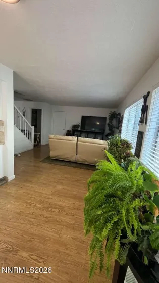 2035 Haywood, Sparks, Nevada 89434, 4 Bedrooms Bedrooms, ,3 BathroomsBathrooms,Residential,Residential,Haywood,0,260008883