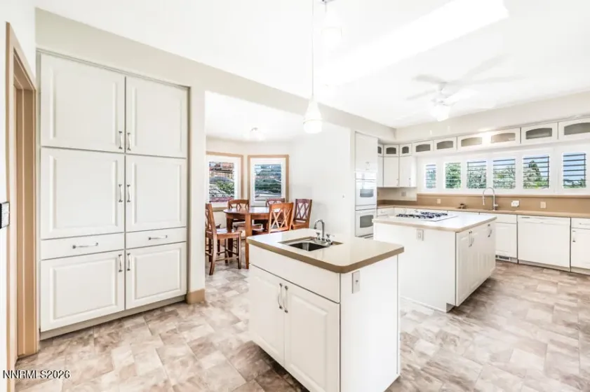 3820 Folsom, Reno, Nevada 89509, 4 Bedrooms Bedrooms, ,4 BathroomsBathrooms,Residential,Residential,Folsom,0,260008897