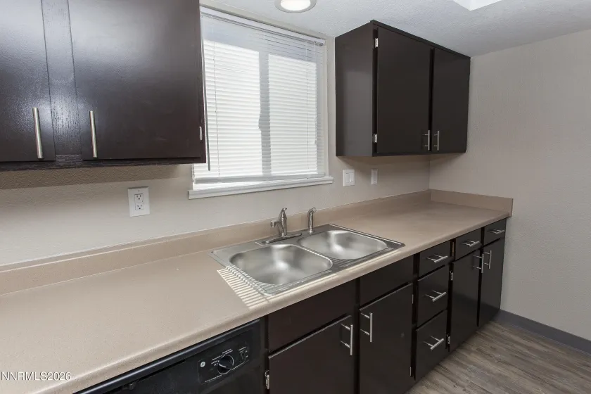 315 Crampton, Reno, Nevada 89502, 7 Bedrooms Bedrooms, ,6 BathroomsBathrooms,Residential Income,Residential,Crampton,0,260008898