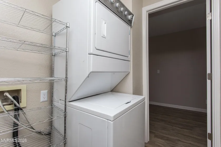 315 Crampton, Reno, Nevada 89502, 7 Bedrooms Bedrooms, ,6 BathroomsBathrooms,Residential Income,Residential,Crampton,0,260008898