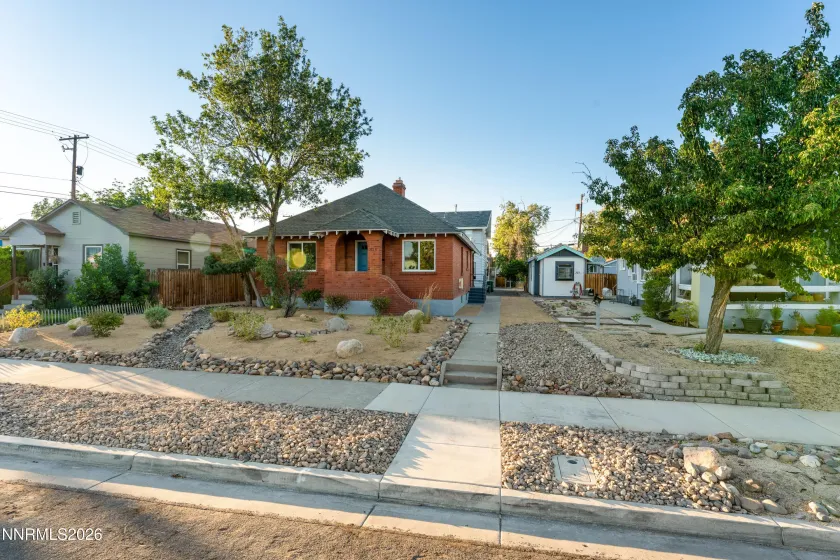 315 Crampton, Reno, Nevada 89502, 7 Bedrooms Bedrooms, ,6 BathroomsBathrooms,Residential Income,Residential,Crampton,0,260008898