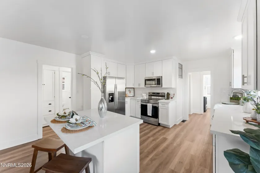 315 Crampton, Reno, Nevada 89502, 7 Bedrooms Bedrooms, ,6 BathroomsBathrooms,Residential Income,Residential,Crampton,0,260008898