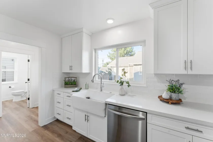 315 Crampton, Reno, Nevada 89502, 7 Bedrooms Bedrooms, ,6 BathroomsBathrooms,Residential Income,Residential,Crampton,0,260008898