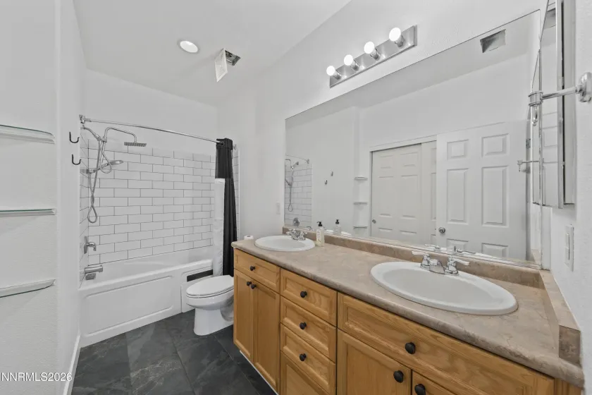 3086 Sterling Ridge, Sparks, Nevada 89431, 2 Bedrooms Bedrooms, ,3 BathroomsBathrooms,Residential,Residential,Sterling Ridge,0,260008901