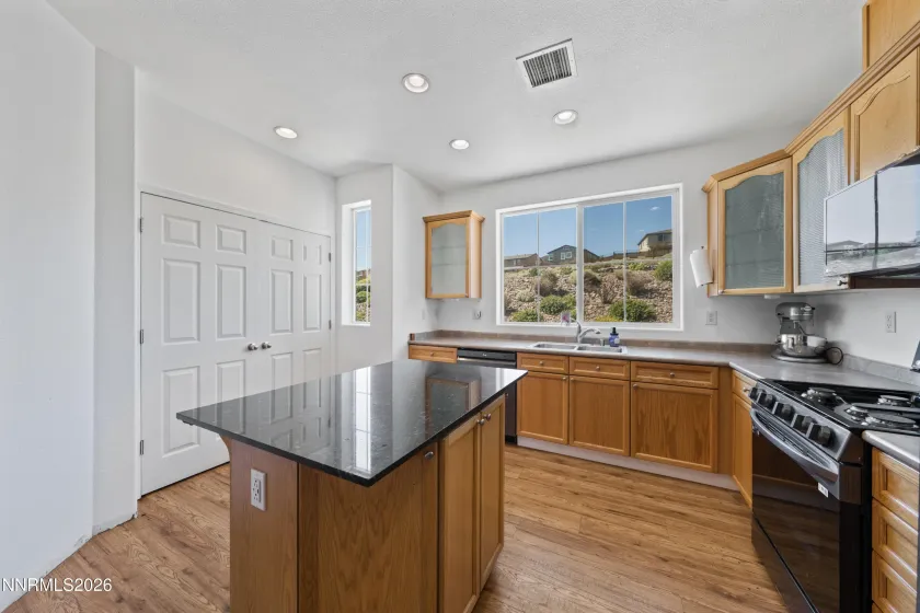 3086 Sterling Ridge, Sparks, Nevada 89431, 2 Bedrooms Bedrooms, ,3 BathroomsBathrooms,Residential,Residential,Sterling Ridge,0,260008901