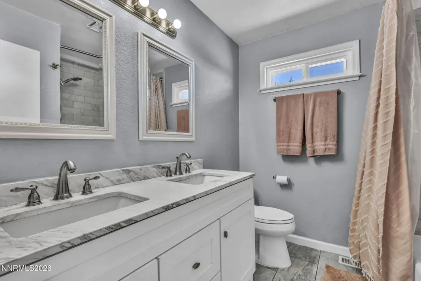2nd Bathroom