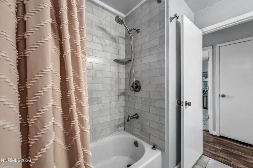 2nd Bathroom