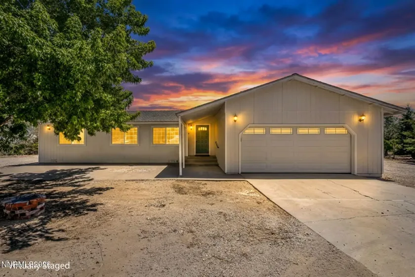 10600 Silver Spur, Reno, Nevada 89508, 4 Bedrooms Bedrooms, ,2 BathroomsBathrooms,Residential,Residential,Silver Spur,0,260008902
